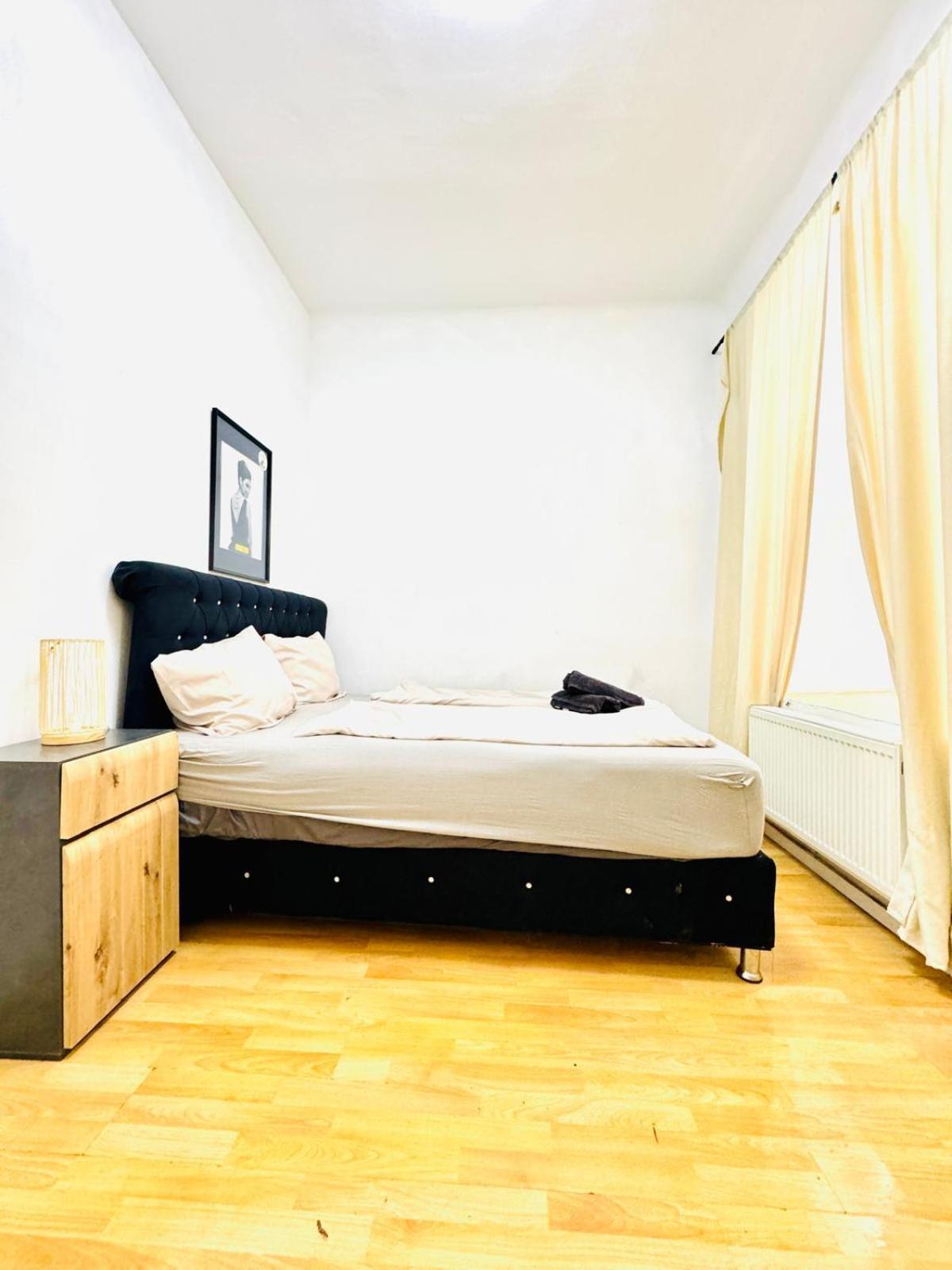 וינה Comfy Rooms In A Shared Apt, 8Min To Rathausplatz מראה חיצוני תמונה