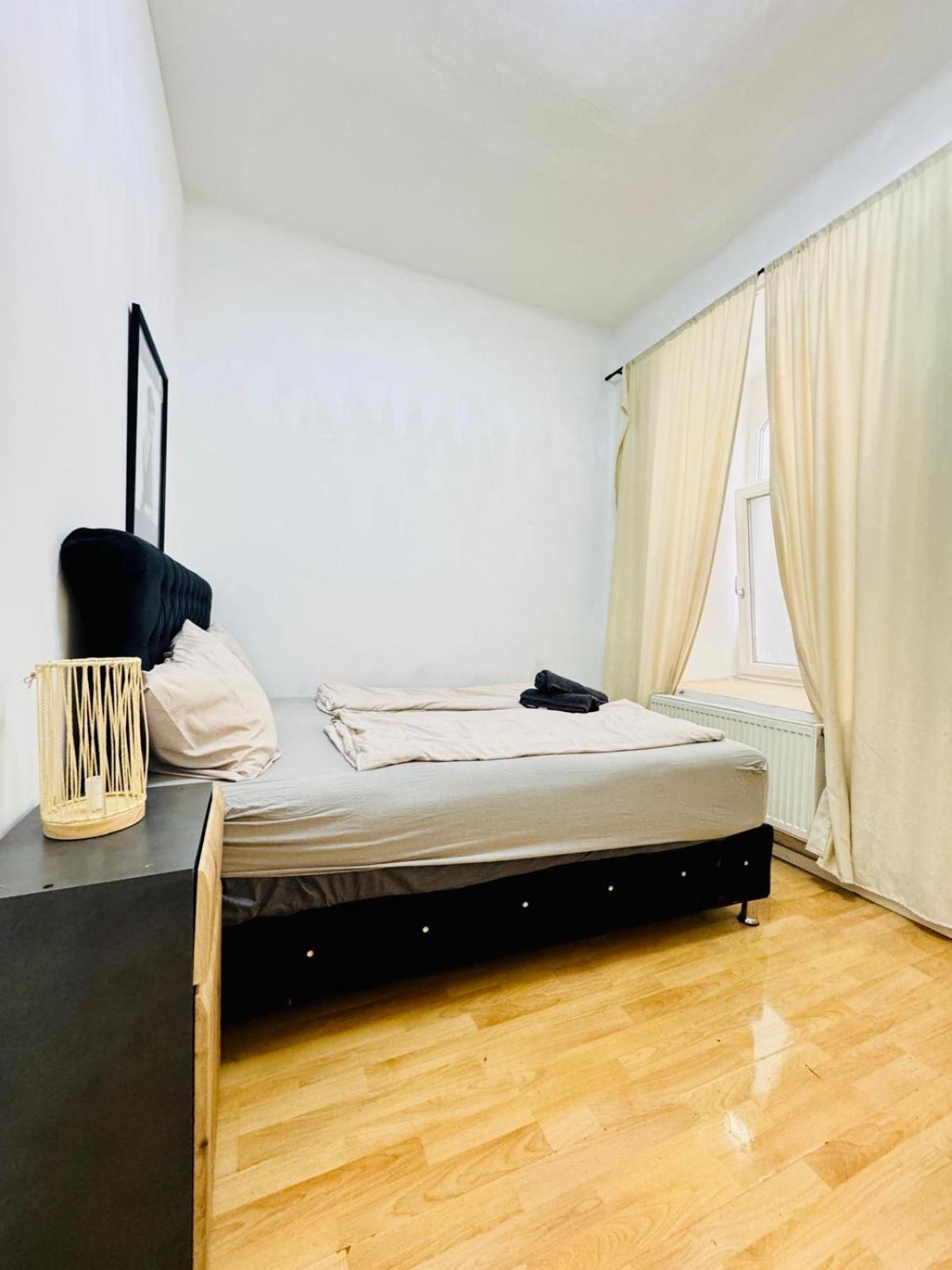 וינה Comfy Rooms In A Shared Apt, 8Min To Rathausplatz מראה חיצוני תמונה