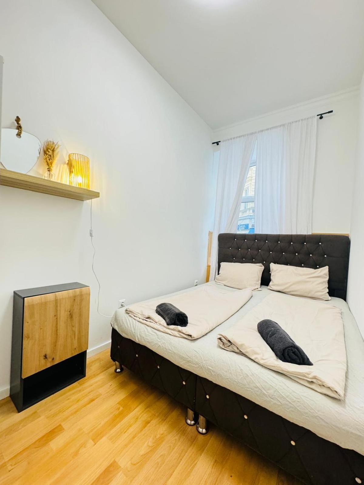 וינה Comfy Rooms In A Shared Apt, 8Min To Rathausplatz מראה חיצוני תמונה