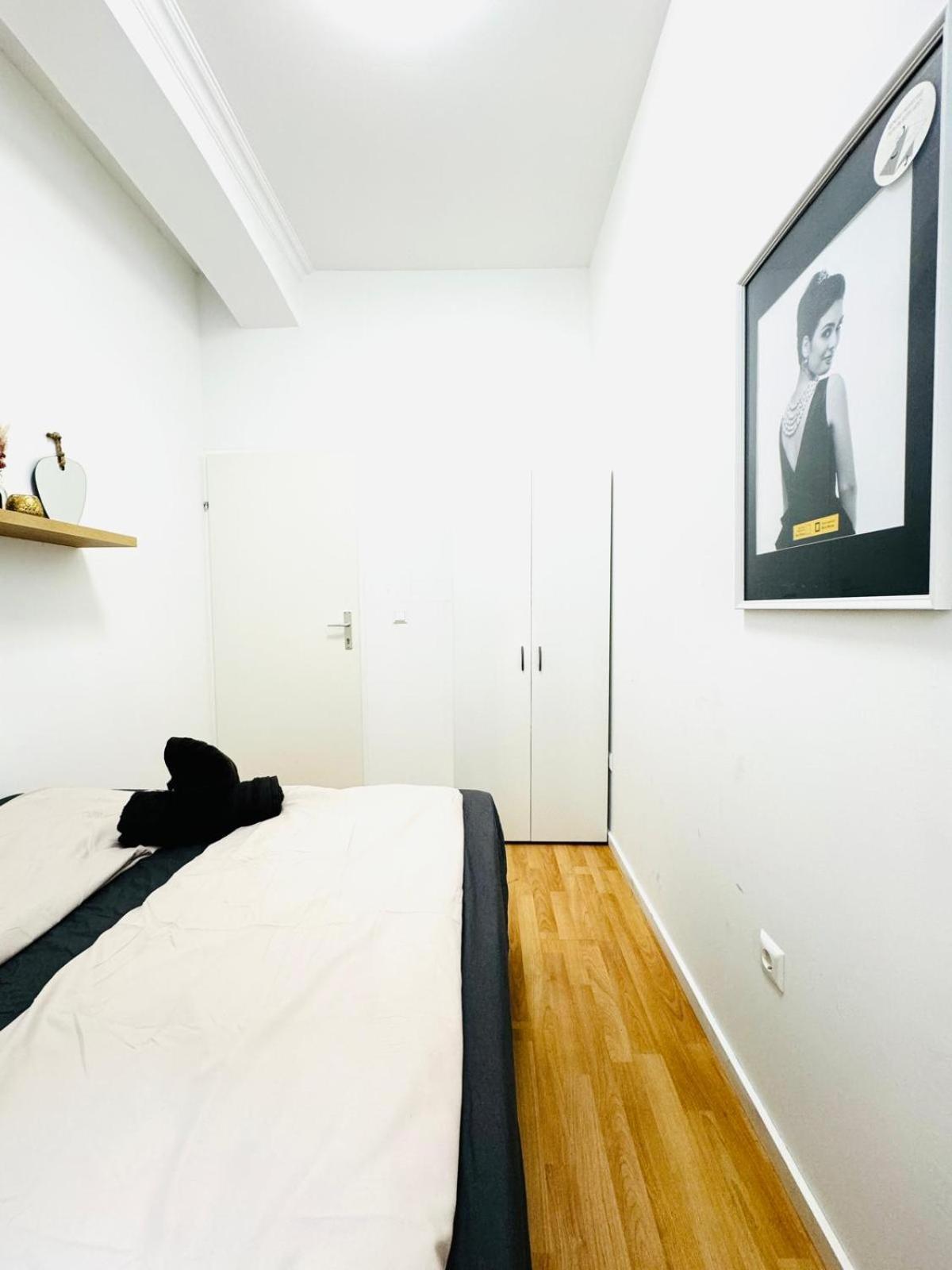 וינה Comfy Rooms In A Shared Apt, 8Min To Rathausplatz מראה חיצוני תמונה