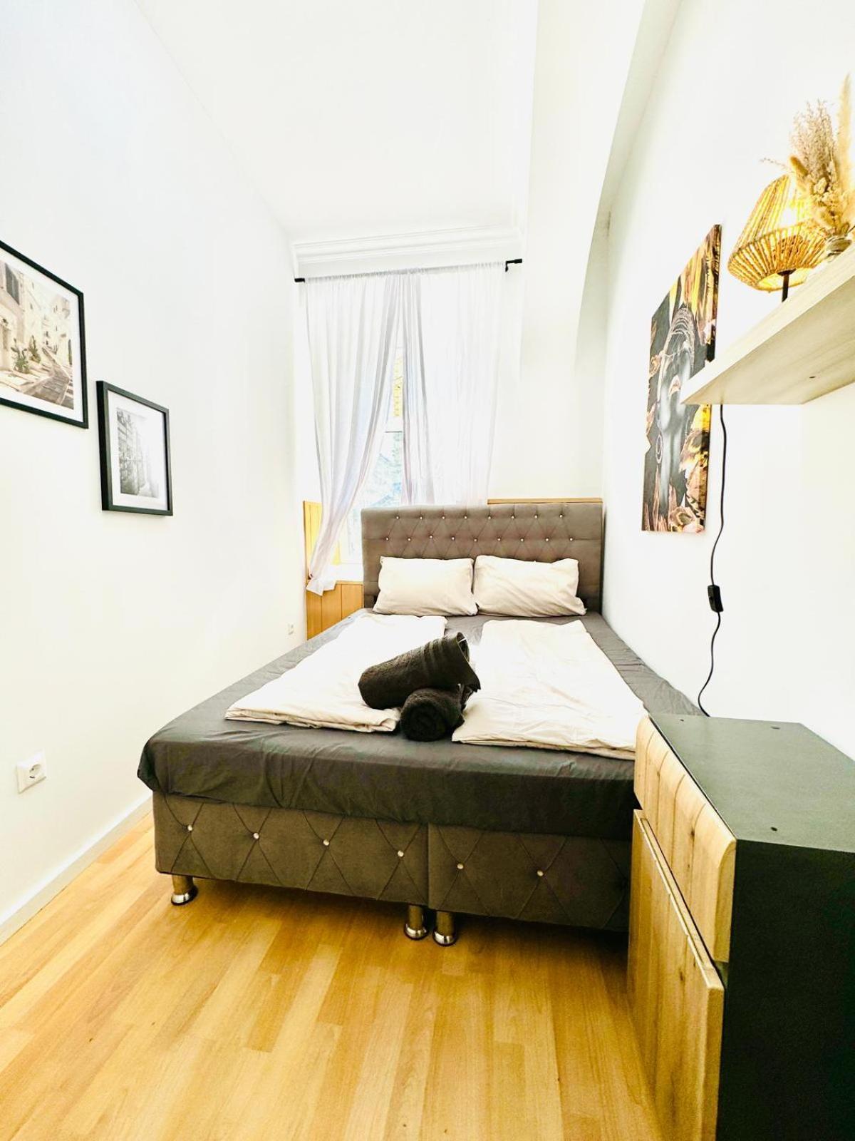 וינה Comfy Rooms In A Shared Apt, 8Min To Rathausplatz מראה חיצוני תמונה