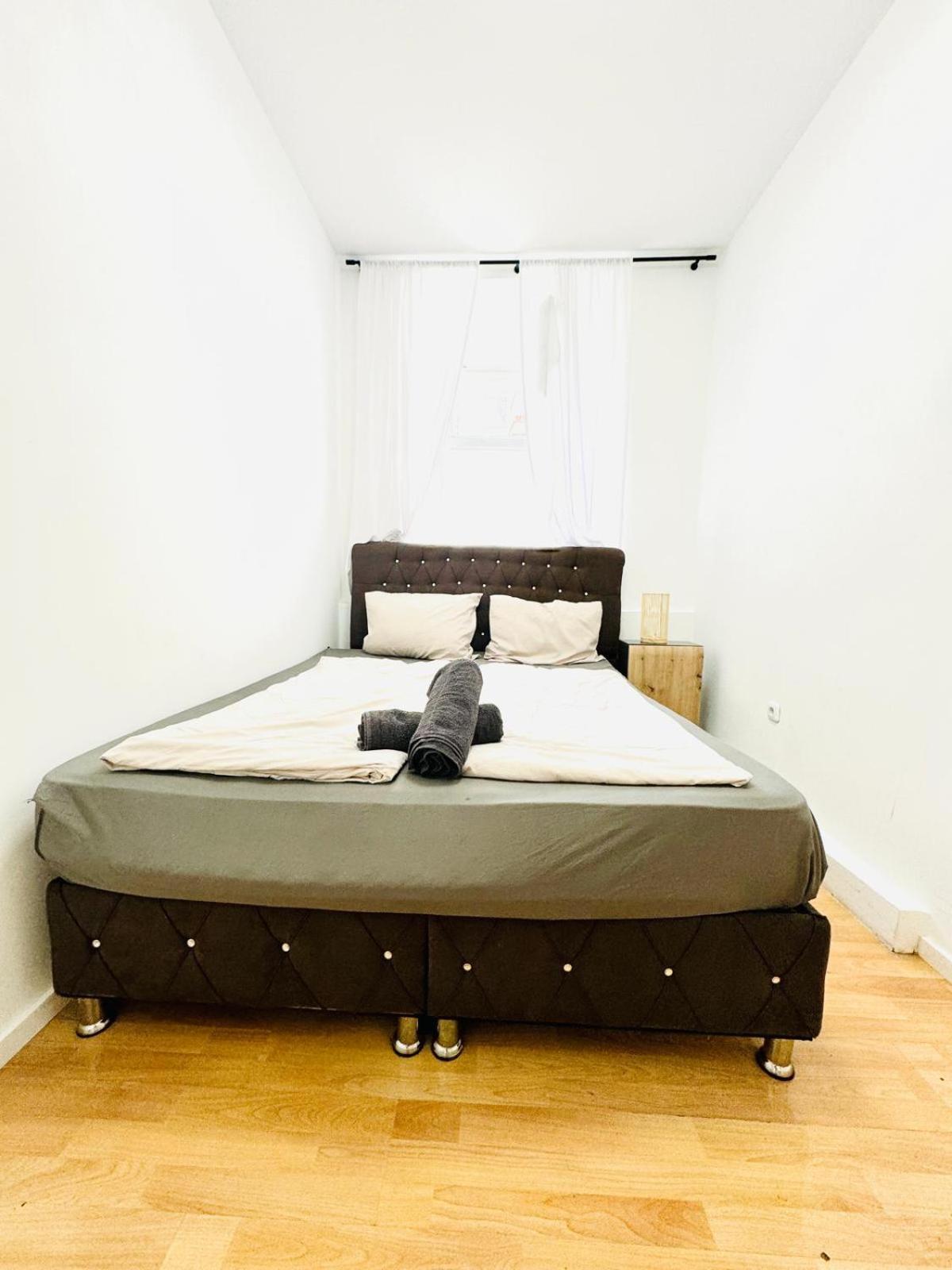 וינה Comfy Rooms In A Shared Apt, 8Min To Rathausplatz מראה חיצוני תמונה