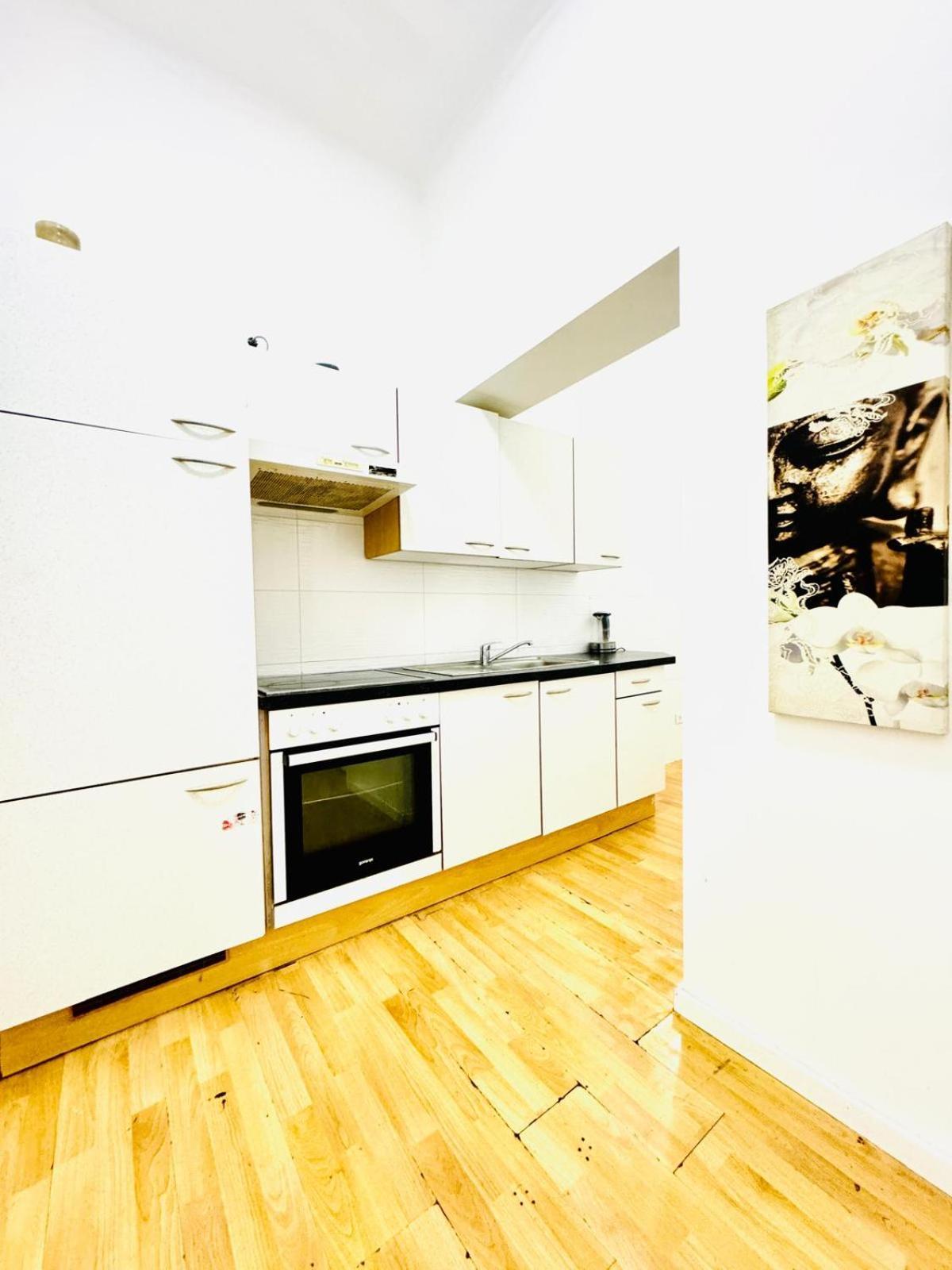 וינה Comfy Rooms In A Shared Apt, 8Min To Rathausplatz מראה חיצוני תמונה