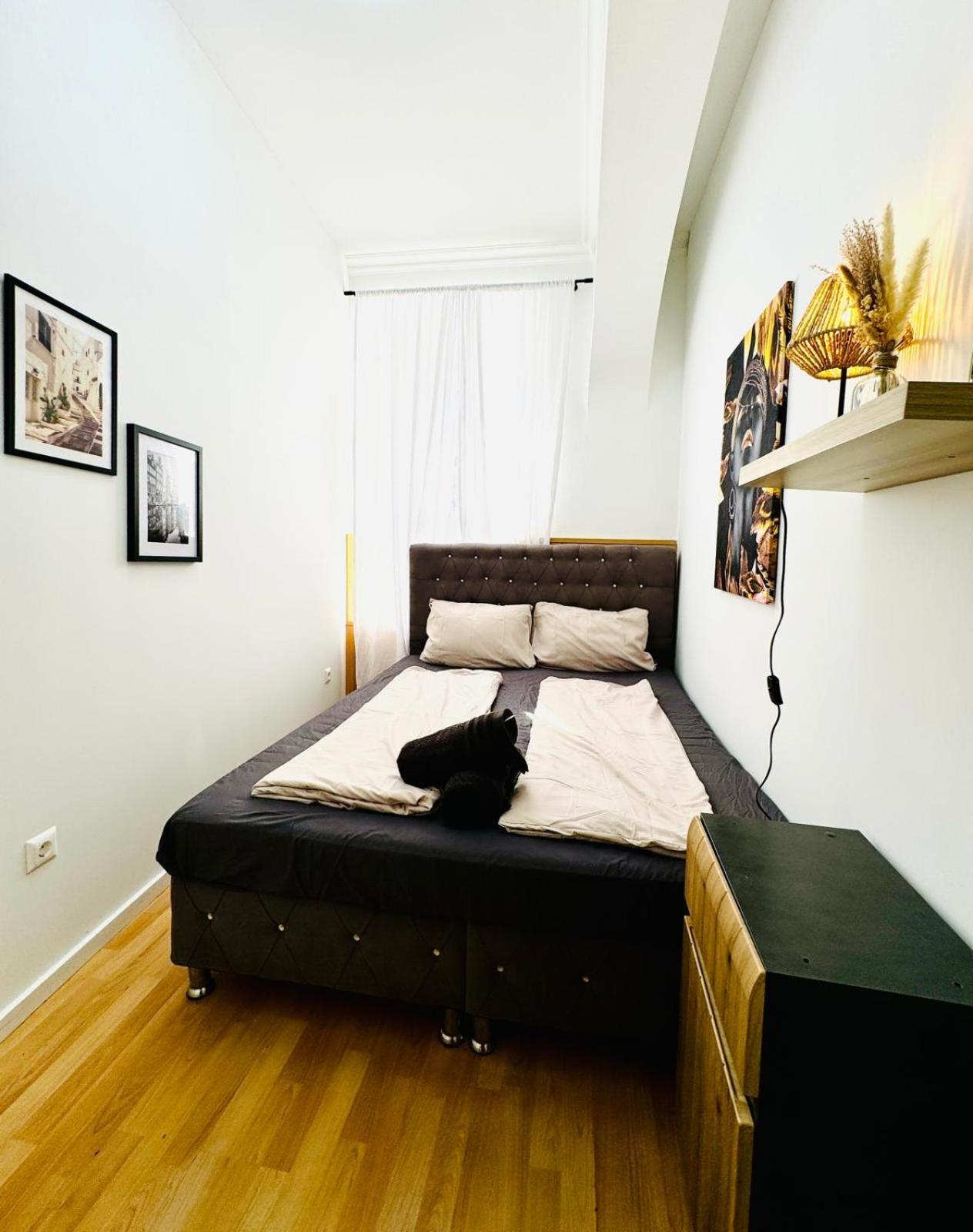 וינה Comfy Rooms In A Shared Apt, 8Min To Rathausplatz מראה חיצוני תמונה